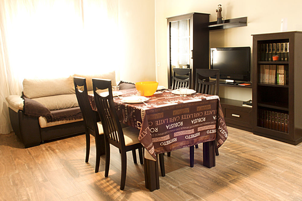 Apartamentos Turisticos Cullar Vega Buitenkant foto